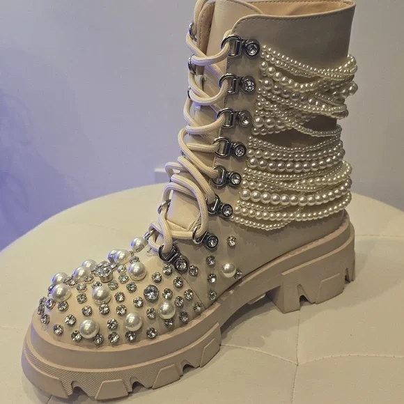 Twinkley Pearl Rhinestone hiking boot AZALEA WANG Beige Off White Shoes  6 1/2 - Picture 5 of 7